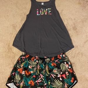 Runnings shorts and tank top set!
